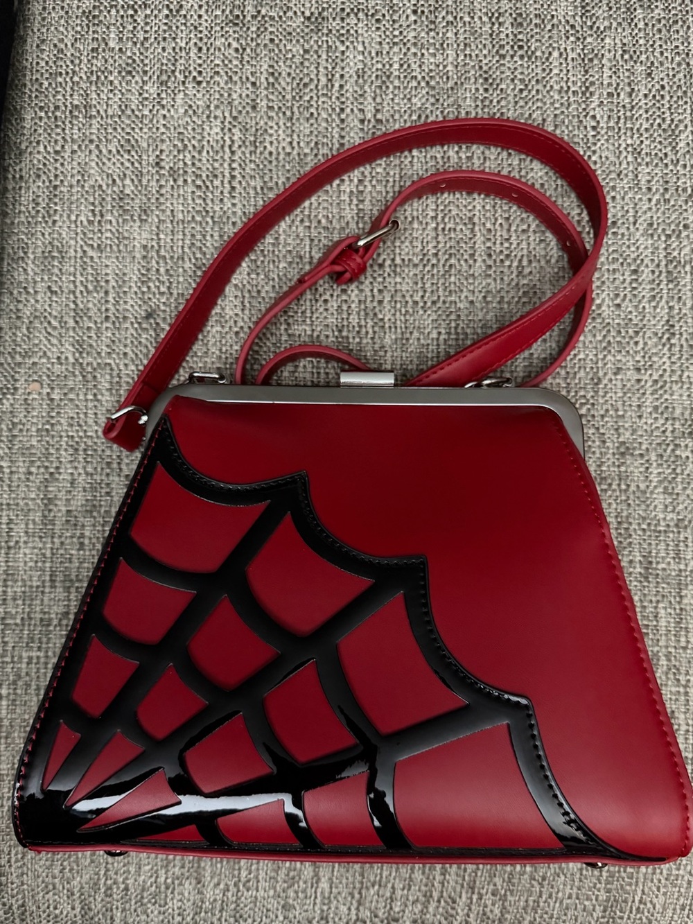 Lost Queen Spiderweb Appliqué Kisslock Bag